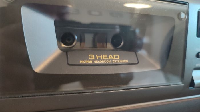 3 HEAD Technics RS-BX 646 tape deck. Like new, cleaned.