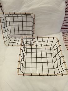 Wire storage baskets x 2
