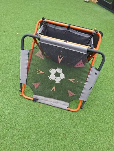 Flick Urban Football Rebounder