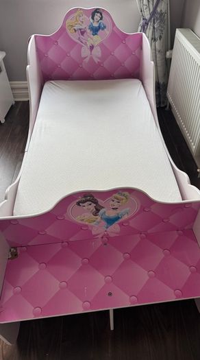 Toddler bed
