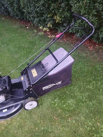 Briggs and stratton Push Lawnmower