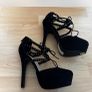 black heels Image 2