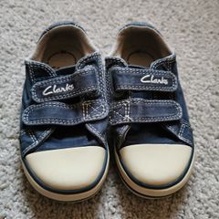 Unisex Clarks shoes size UK 5 and half G