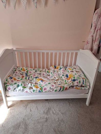 Wooden cot bed