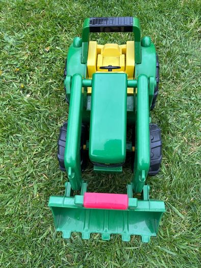 john Deere big scoop toy tractor