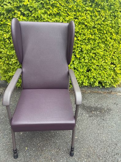 High back recovery/care chair