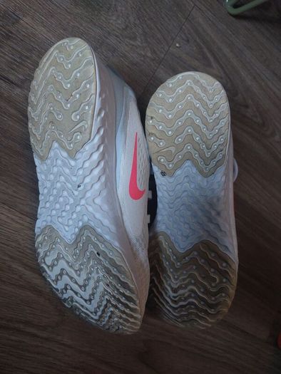 ladies nikes