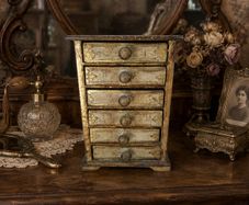 Vintage Florentine Treasures Box RARE FIND