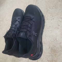 on cloud cloudtilt brand new in box size 9.5
