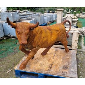Cast Iron Rusty Bull D1030