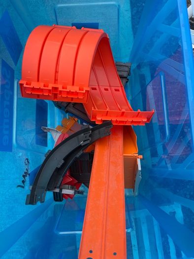 Hot Wheels Track Builder Race Crate Launch + 40ft Track