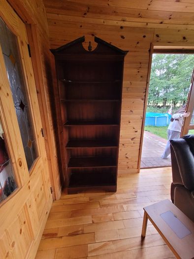 Bookshelf