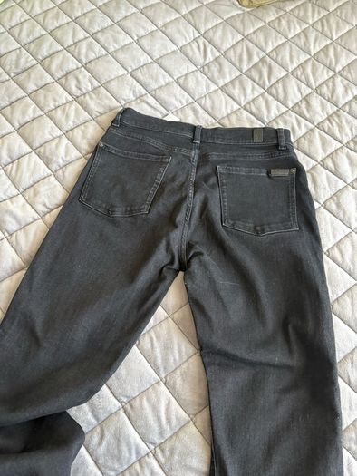 7 for all Mankind