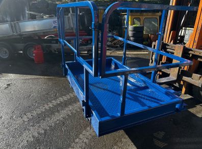 Man lift basket