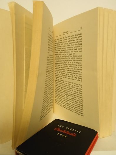 Handbook for China by Carl Crow. With an Introduction by H. J. Lethbridge (HQ507)