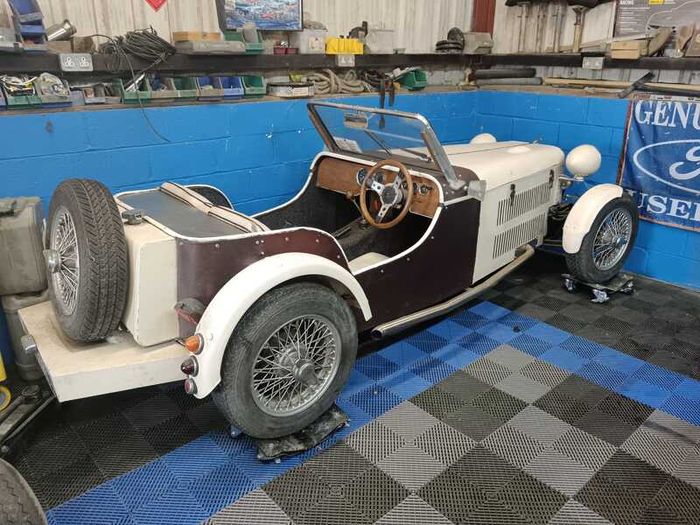 Burlington Arrow Kit Car