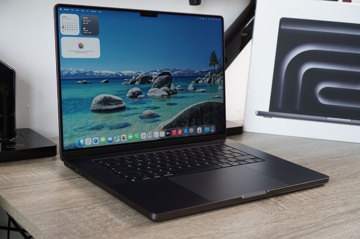 MacBook Pro 16" 2023 M3 Pro | 18GB | 512GB | 100% Battery