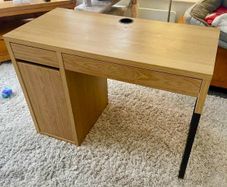 Ikea Micke Desk (105x50cm)