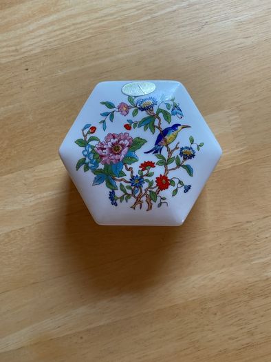 Aynsley dish with lid - Pembroke
