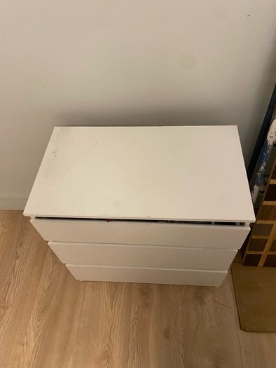 Free Drawers +Foldable table