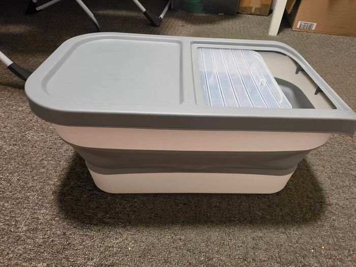 Dog food container collapsible