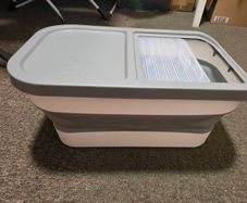 Dog food container collapsible