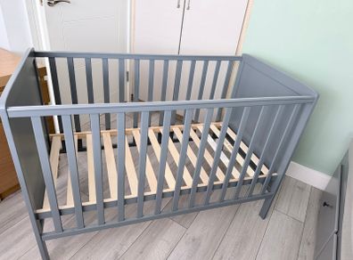 Baby Cot bed