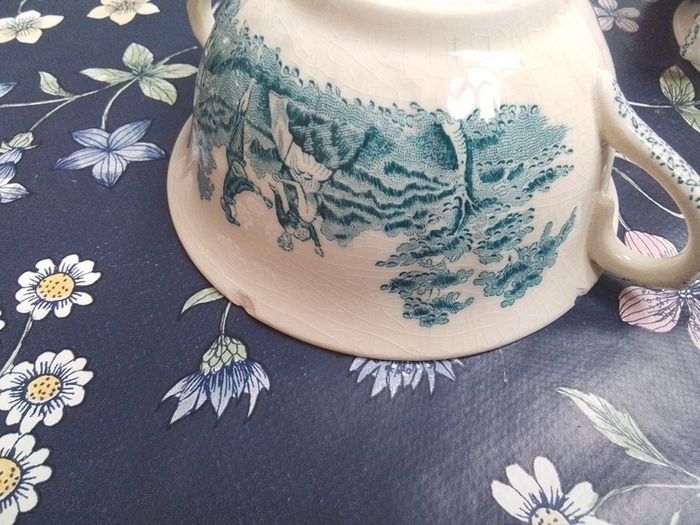 Mason's " Romantic" Soup Coups & Saucers