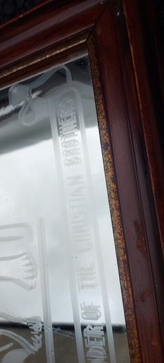 Dr Edmund Rice founder of the Christian brothers etched mirror,came from a old school,hard to come by ,heavy,lovely display,a piece of irish history,,hard to come by, buyer collects,sold as seen ,sorry pics not more clearer,I gave wood a light polish.