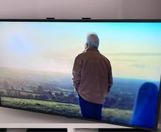 Samsung 43" UHD Smart TV