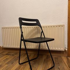Foldable chairs