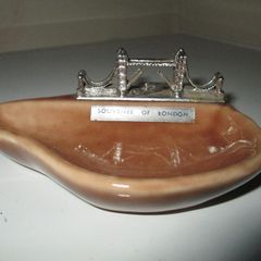 Vintage "Wade" London Bridge Ashtray, Souviner (4"L)