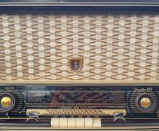 Vintage radio -Philips Jupiter 553
