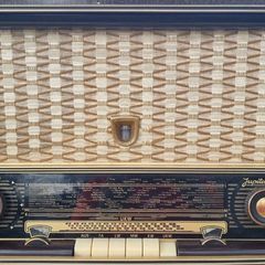 Vintage radio -Philips Jupiter 553