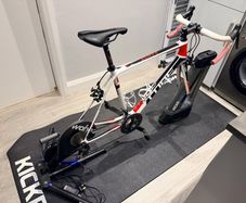 Wahoo KICKR V5  KICKR CLIMB Smart Indoor Cycling Setup