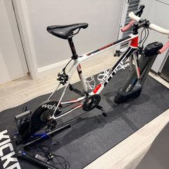 Wahoo KICKR V5  KICKR CLIMB Smart Indoor Cycling Setup