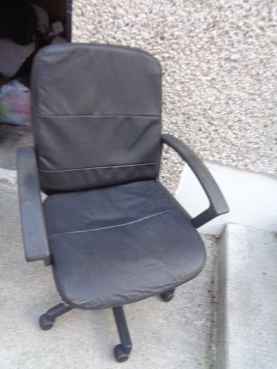 Swivel Office Chair for Sale