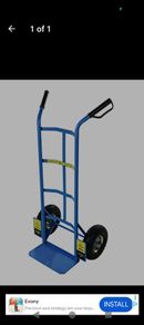 Heavy duty hand truck