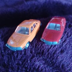 2 NSU Ro 80 model cars