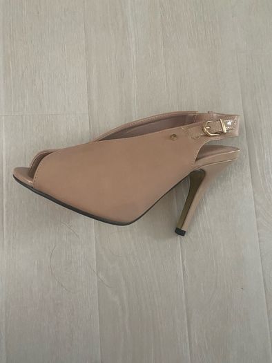 Beige Kate Appleby heel shoes