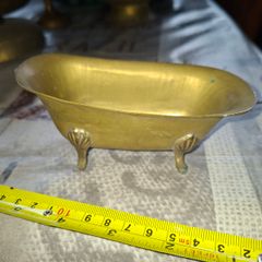 Beautiful Miniature Solid Brass Bathtub with four Shell-Shaped Feet. It is the perfect size to keep rings and jewelry in,