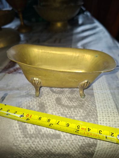 Beautiful Miniature Solid Brass Bathtub with four Shell-Shaped Feet. It is the perfect size to keep rings and jewelry in,