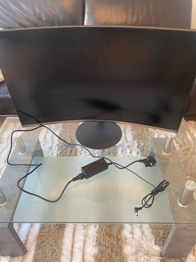 32" Curved Samsung Monitor