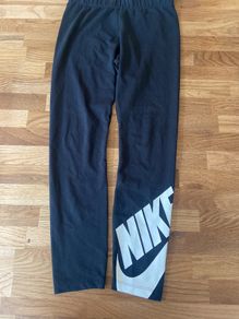 Nike Swoosh Black Leggings Size Small
