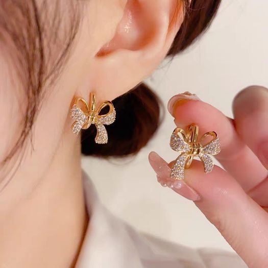 Bowknot earrings