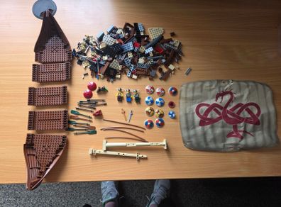 Lego 7018 Viking Ship Challenges the Midgard Serpent