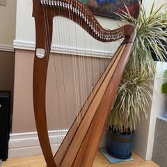 38 string McHugh Ayra Lever Harp + spare strings