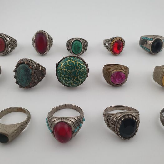 15 Mixed Vintage Rings Antique Style Brass Glass & Stone Collectible Ring Lot
