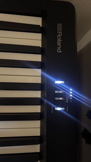Keyboard/ piano