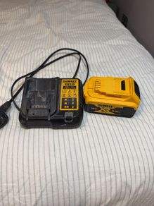 dewalt charger and 5 amp battery